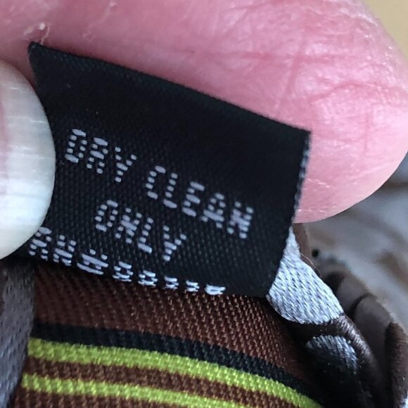 BCBG Hand Crafted Attitude Floral 100% Silk Skinny Necktie - Picture 6 of 7